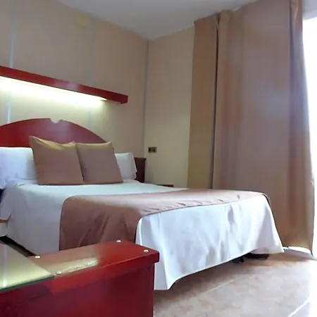 Hermes Hotel *